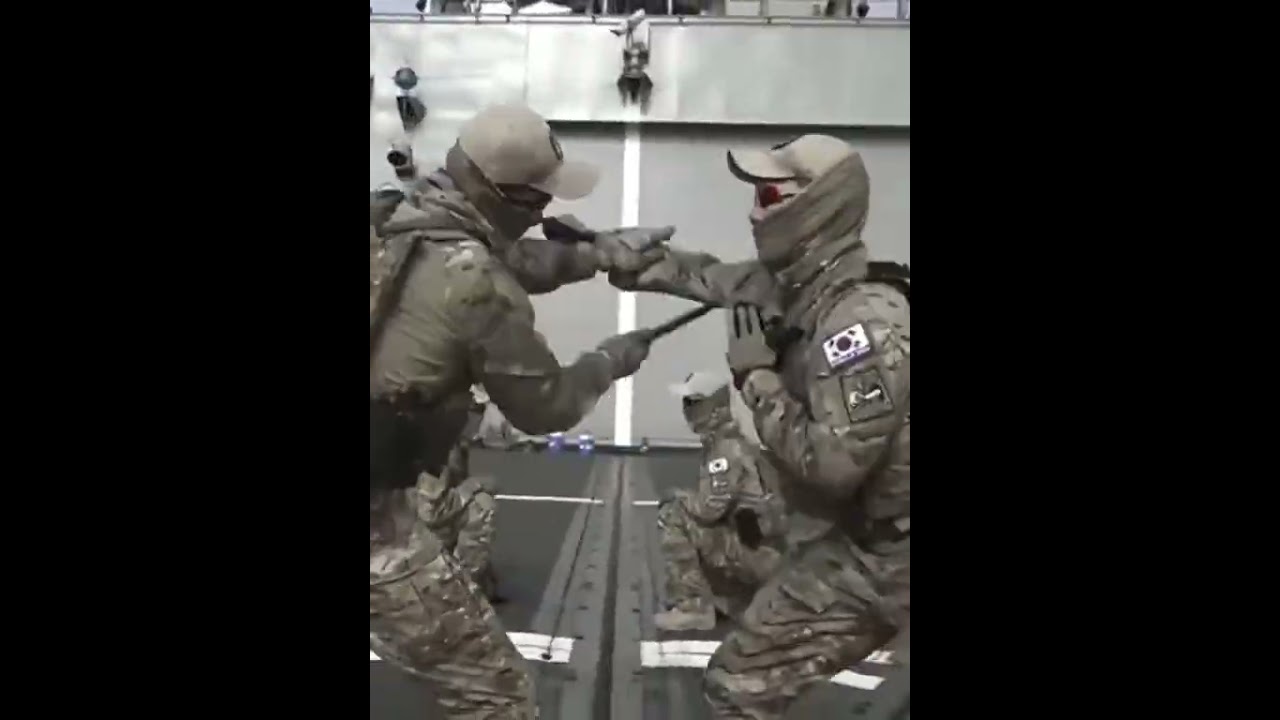 Entrenamiento koreano contra ataques de cuchillo #southkorea #military #training #knife
