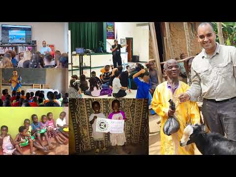 Alejandro DeHoyos at Pecha Kucha San Antonio Vol. 41