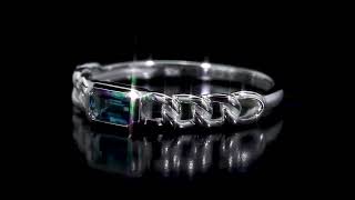 REEDS Jewelers London Blue Topaz White Gold Chain Link Stackable Ring