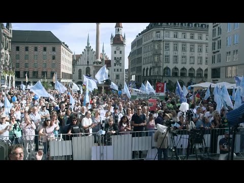 Video Thumbnail: Proteste gegen Kriegs-Eskalations-Politik💥 mit Jürgen Todenhöfer, München 19.07.2025, ca. 13:00Uhr