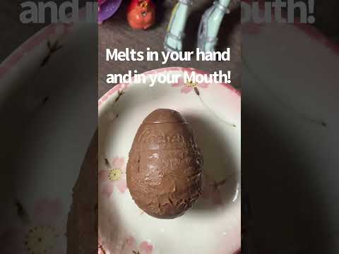 Reese’s Peanut Butter Crème Chocolate Egg #reeses #chocolate #tastetest #try #shortsfeed #shorts