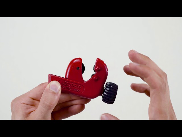 Video Teaser für KS TOOLS 101.5000 Mini-Rohrabschneider 3-28mm (Unboxing)