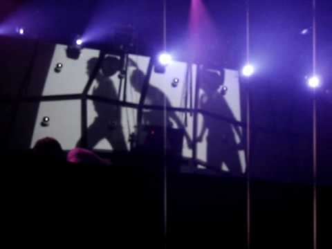 Armin van Buuren @ Thessaloniki, Greece 23-04-2010 Cirez D vs AvB - On Off Of Love