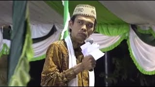 Download lagu MALAM JUM'AT TAMBAH BERKAH Dengar UAS! CERAMAH CERDAS BIKIN WARAS Ustadz Abdul Somad di Gorontalo mp3