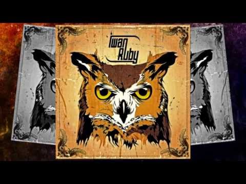 Iwan Ruby - Burung Hantu