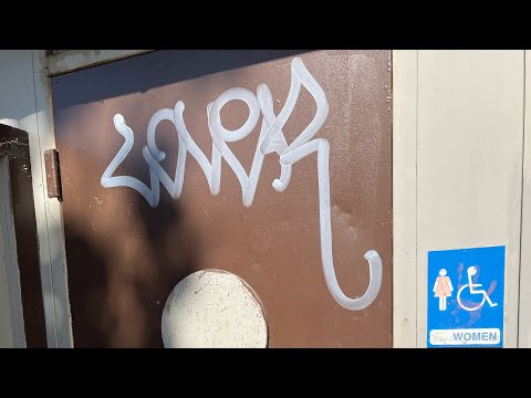 Solo Graffiti Tagging and Bombing #6 Graffiti - Lover SHOE POLISH MOP