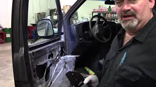 Chevrolet Express/GMC Savanna Inside Door Handle Replace