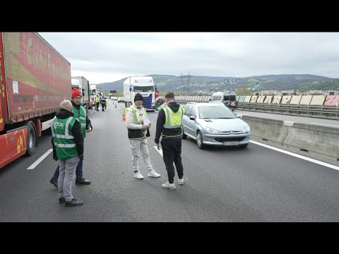 Video Thumbnail: French lorry drivers protest rising fuel prices with slowdown on A7 motorway | AFP
