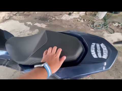 Honda PCX или Yamaha NMax