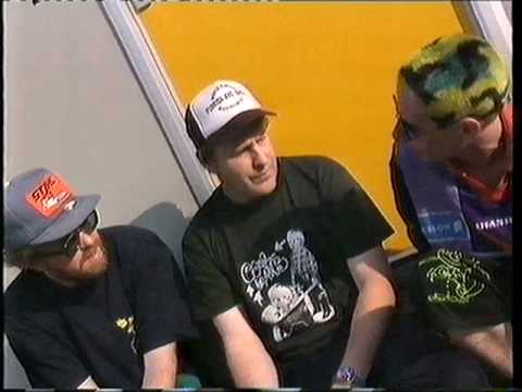 Pavement at V97 - Steve West/Bob Nastanovich interview plus Stephen Malkmus with Damon Albarn