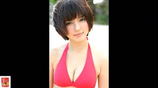 真野恵里菜の美乳ビキニ水着