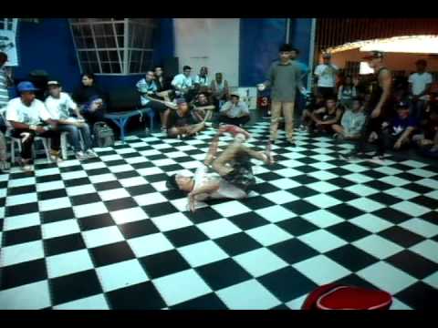 Itaguara Battle 2013 - Frenetic Attack 2 (Magnitude e Sox) vs Onix Crew (Kevin e Vermelho)