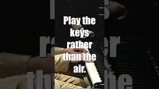 Download lagu 空気を弾くのではなく、鍵盤を弾け。 mp3