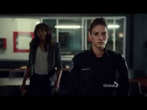 Rookie Blue - 6x01 - Andy and Traci talk