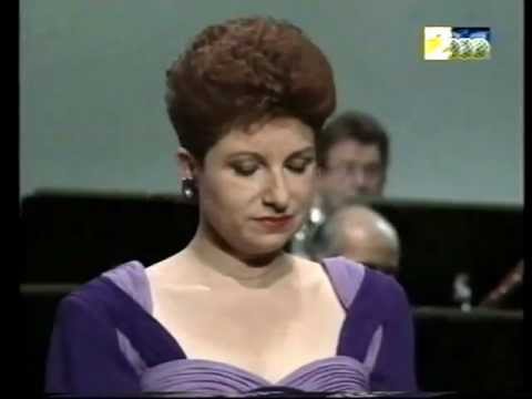 Mariella Devia: "Come per me sereno...Sovra il sen"  (Lugano, 1992)