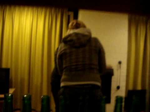 Devo Dames doen Ei slagbal