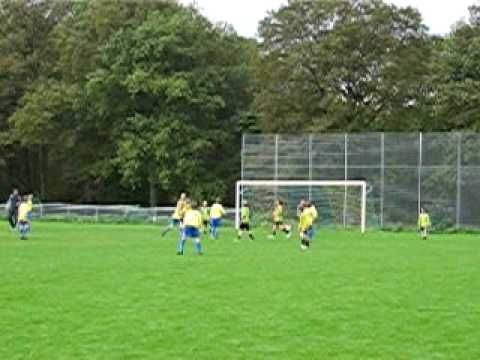 Seizoen 2009/2010 FC Zoetermeer D2 uit tegen Graaf Willem VAC D2 op 10 september 2010