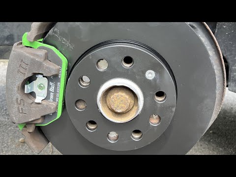 BMW X1 (E84) Front Brake Pads & Disc Replacement (2009 - 2015)