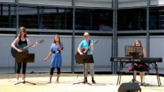 preview picture of video 'Carmen Mastel feat. No Limits 02.07.2010 Schule Erlen'