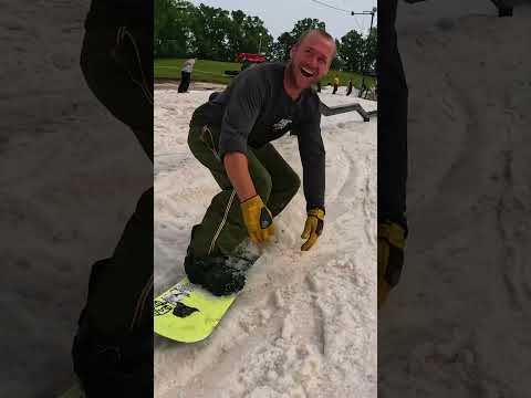 @wiley.miley t-basin June Jam 2025! @ESCGloves Destroyer of rails #shorts #snowboarding #snow