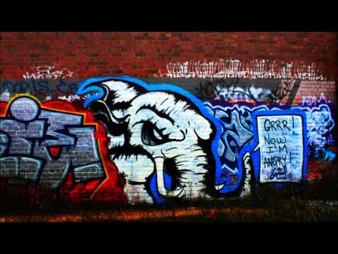 Looney -  Clarity Love Hurtz