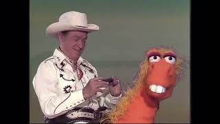 The Muppet Show - 221: Bob Hope - “Don’t Fence Me In” (1978)