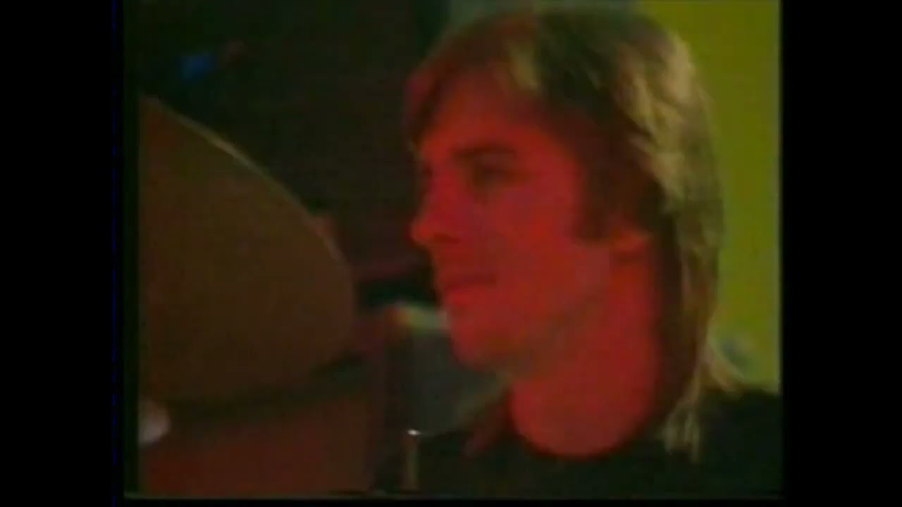 AC/DC - MADRID, SPAIN [VIDEO] FEBRUARY 9TH 1980 (GENTLEGIANT) APLAUSO TV SHOW - YouTube