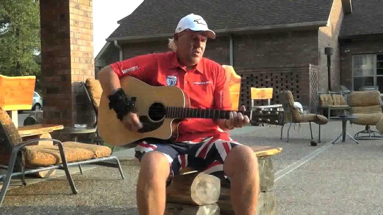 John Daly sings and plays guitar for Golf Monthly - YouTube