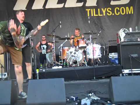 Vanna - I, The Remover ( Warped tour 7-10-12 Indianapolis Indiana )