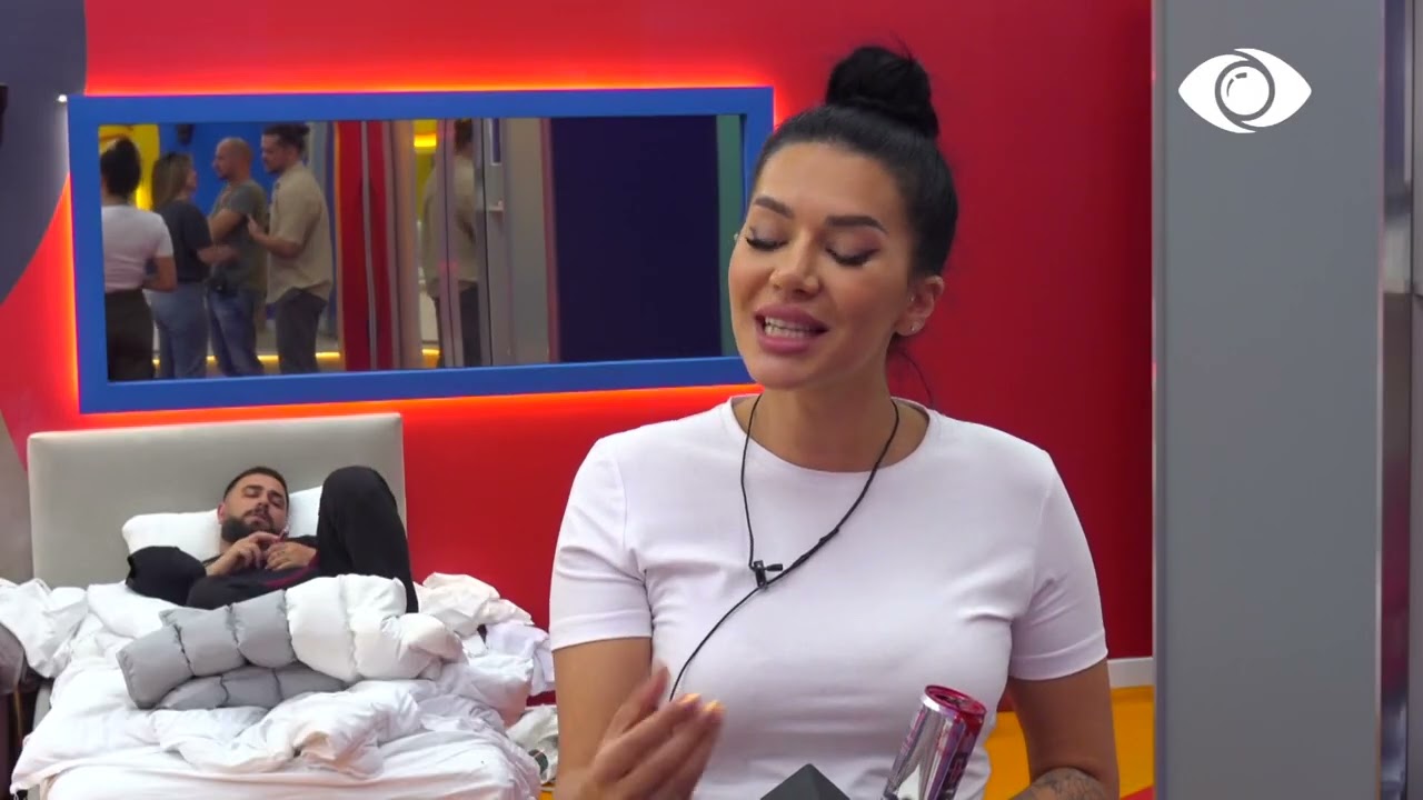 Je ushtari i Oltës/ Debat i ashpër Dea dhe Efi-Luiz