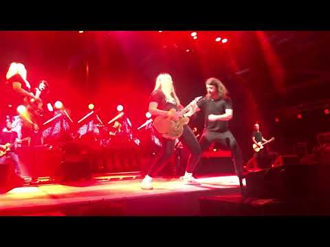 Lauren Hunter playing Monkey Wrench with Foo Fighters in Bonner Springs 8/5/21