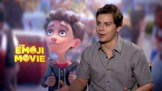The EMOJI Movie: Jake T. Austin \