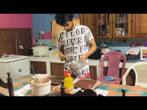 Simple birthday cake during the curfew days