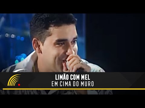 Em Cima Do Muro video