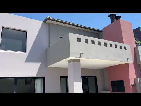 2 Bedroom Townhouse in Lombardy Estate