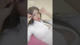 【TikTok】胸元が… #Shorts