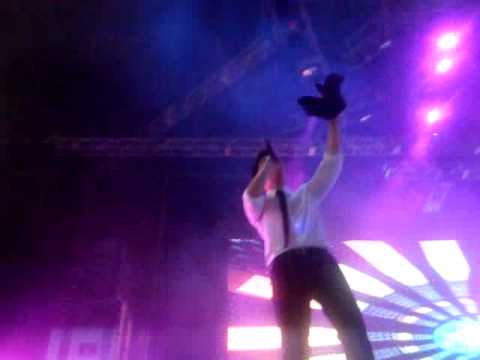 [Seungri - 230911 F1 Singapore GTOPRI fancam]