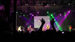 Fish live in Stuttgart Wizemann 13.10.2024  Virgil partly, Credo, Big Wedge, Pipeline, Shadowplay