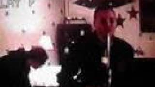 Bài hát Hate Me - Nghệ sĩ trình bày Blue October