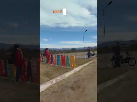 Portal de acceso al departamento de sam Blas de los sauses en la Rioja, Argentina