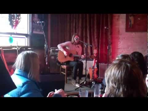 Sadler Vaden (acoustic)