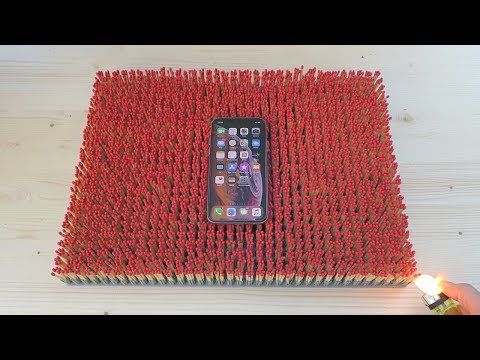 iPhone Xs vs 10 000 Matches