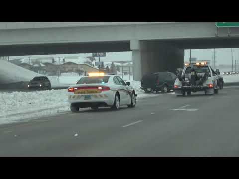 West Fargo ND - Vehicles Off Road along I-94 Exits, Blizzard Whiteout Drive on I-94  - Jan 17th 2020