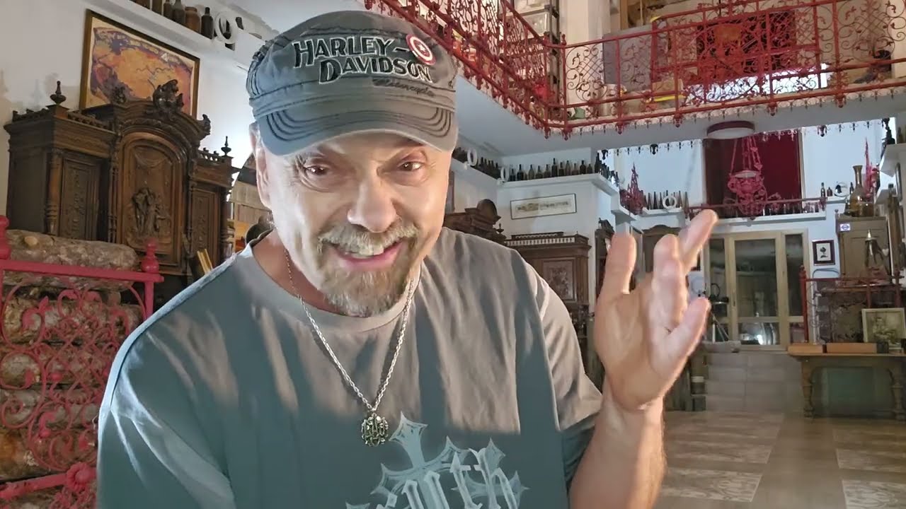 "Порох лучше Зели ровно тем, чем человек лучше обезьны" - Дарвин и Коломойский