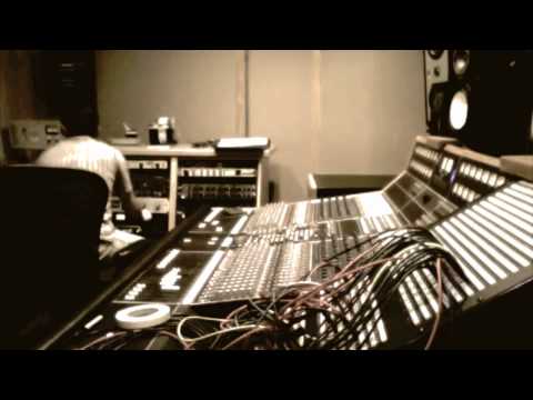 Javier G. F. Escudero analog mixing.mov
