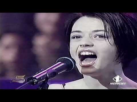 Carmen Consoli @Super - Eco di Sirene + intervista con Vanessa Incontrada 1999