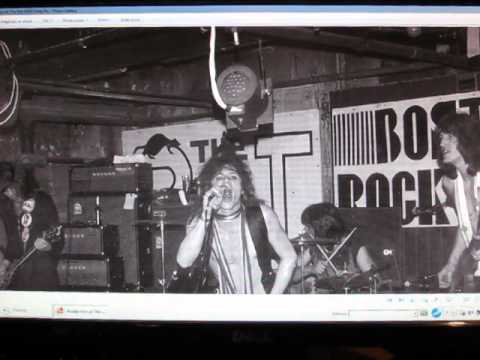 Reddy Teddy -  Live at The Rat '77 -  Novelty Shoes
