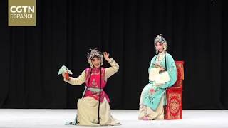 La Compañía Nacional de Ópera de Beijing de China se presenta en Abu Dhabi