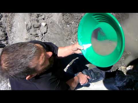 ALASKA BEACH PROSPECTING