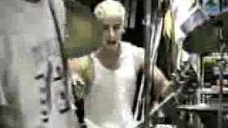 PLoW (UNiTed) - \